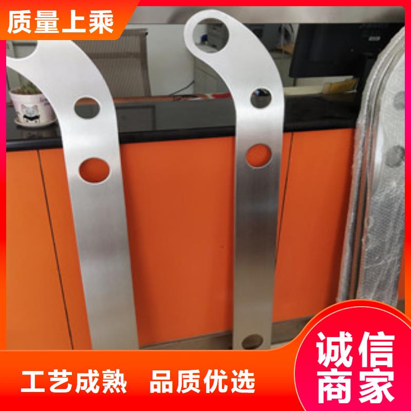 桥梁护栏LED防护栏杆源头实体厂商