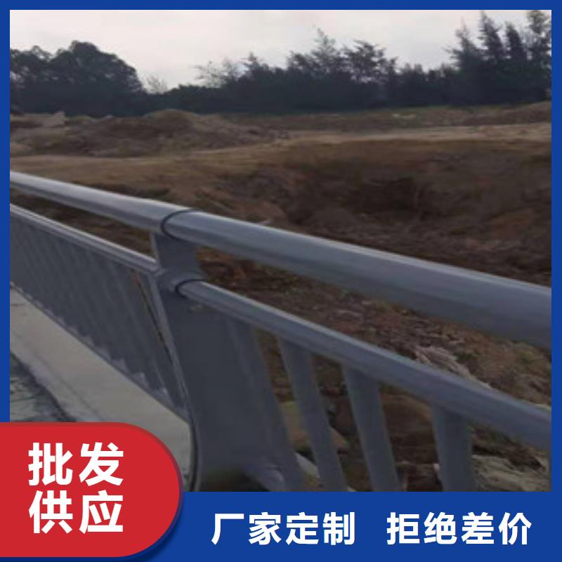 复合管M型防撞护栏厂家案例
