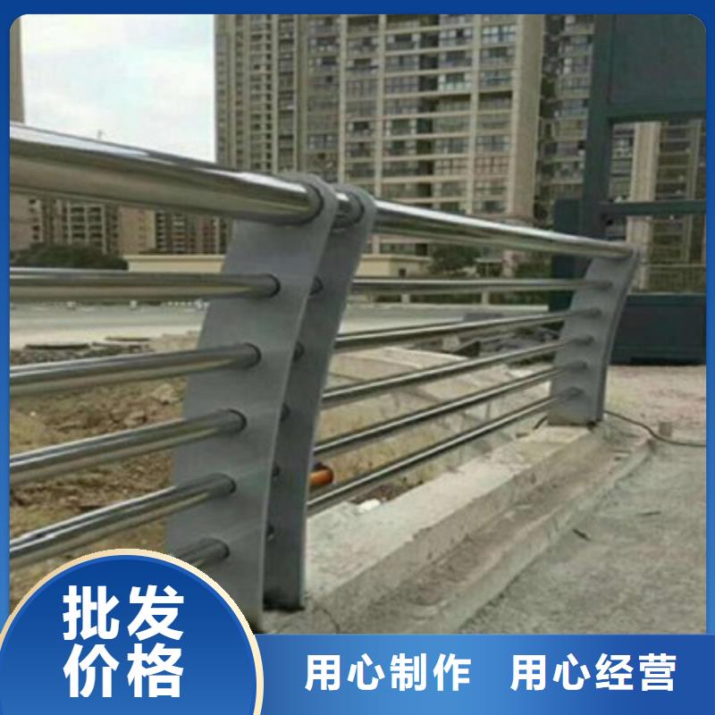 桥梁灯光防撞护栏-LED灯光护栏价格实在