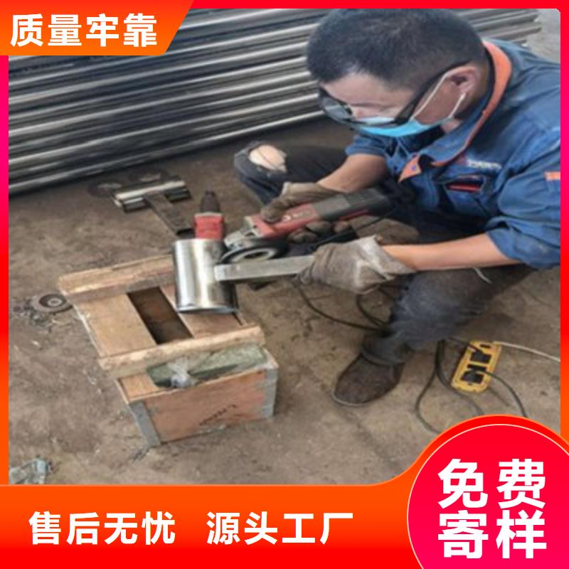 桥梁灯光防撞护栏-LED灯光护栏价格实在