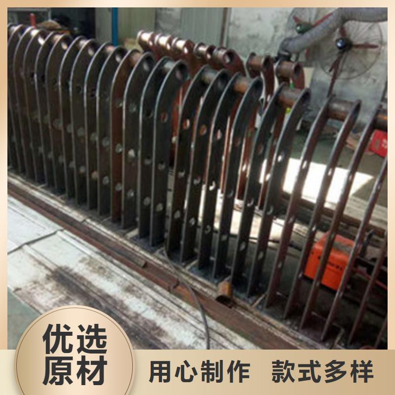 【不锈钢复合管护栏镀锌管景观护栏质量牢靠】
