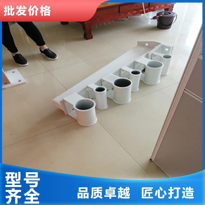 桥梁氟碳漆防撞护栏安装灵活