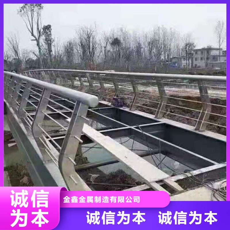 铸造石仿石护栏立柱道路护栏每个细节都严格把关