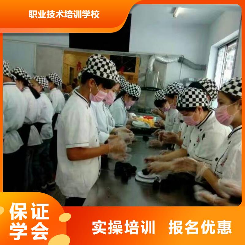 虎振中西糕点学校-挖掘机正规培训