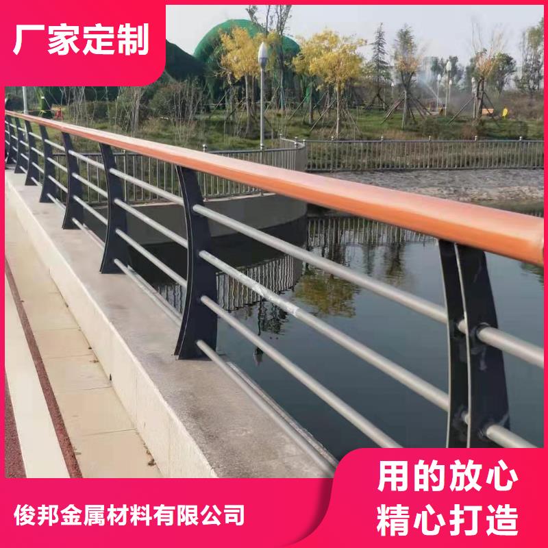 不锈钢复合管镀锌波形护栏规格齐全实力厂家