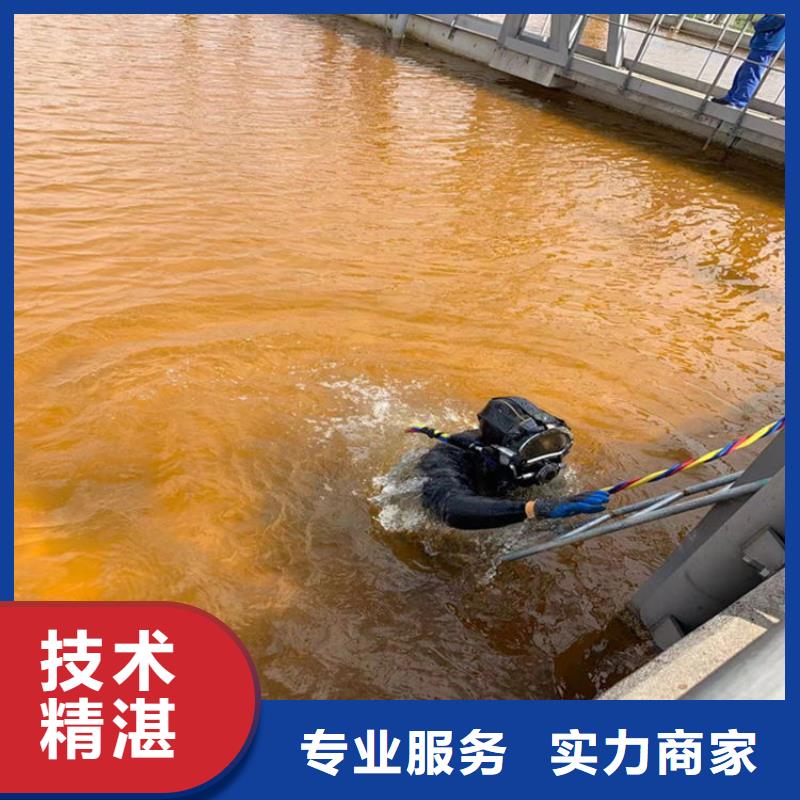 县打捞队多年水下经验