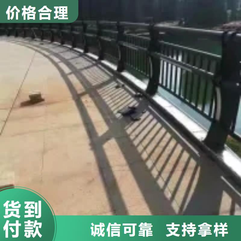 防撞护栏国道抗冲击围栏产地工厂