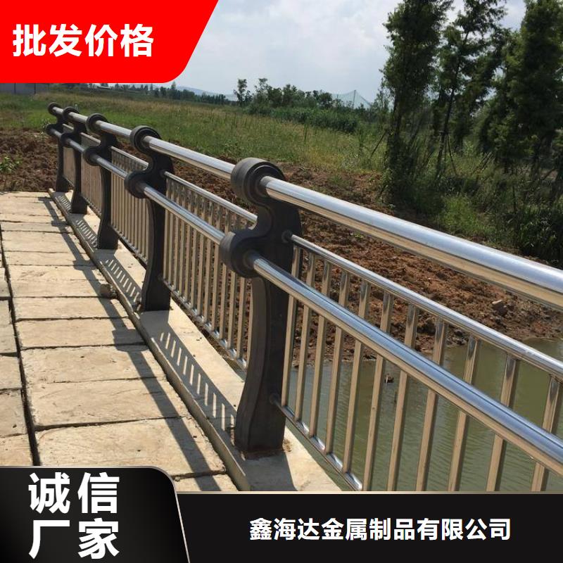 防撞护栏热镀锌立柱实力雄厚品质保障