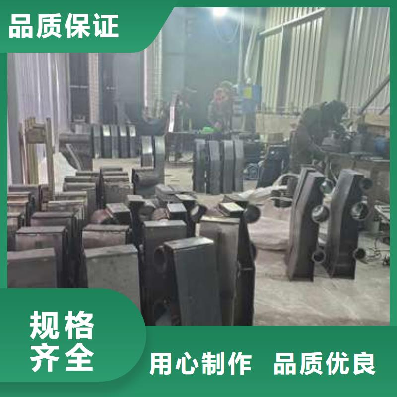 防撞护栏镀锌喷塑防撞栏价格实在