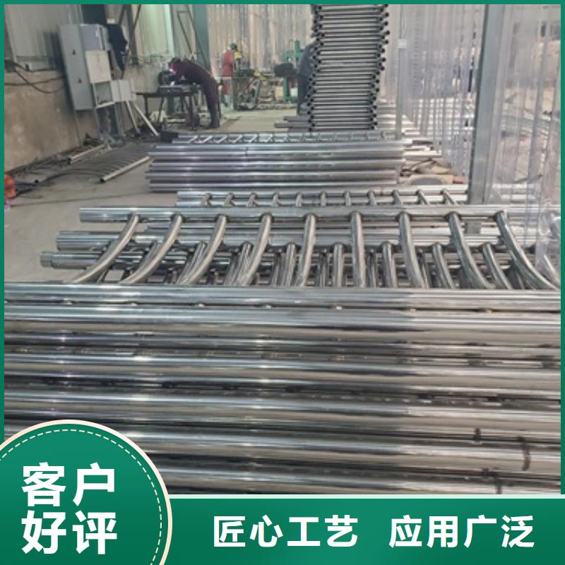 【防撞护栏镀锌喷塑防撞栏放心得选择】