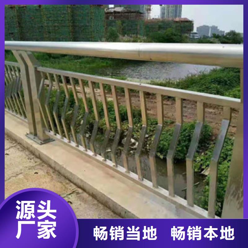 防撞护栏镀锌波形护栏工程施工案例
