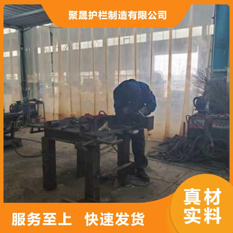 不锈钢复合管护栏防撞护栏厂畅销本地