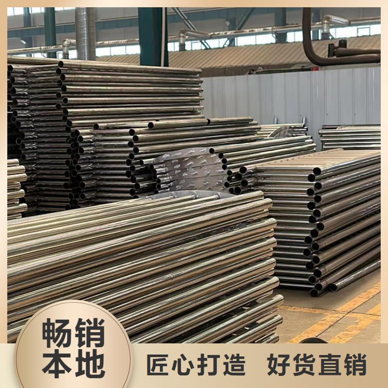 【护栏灯光防撞护栏追求细节品质】