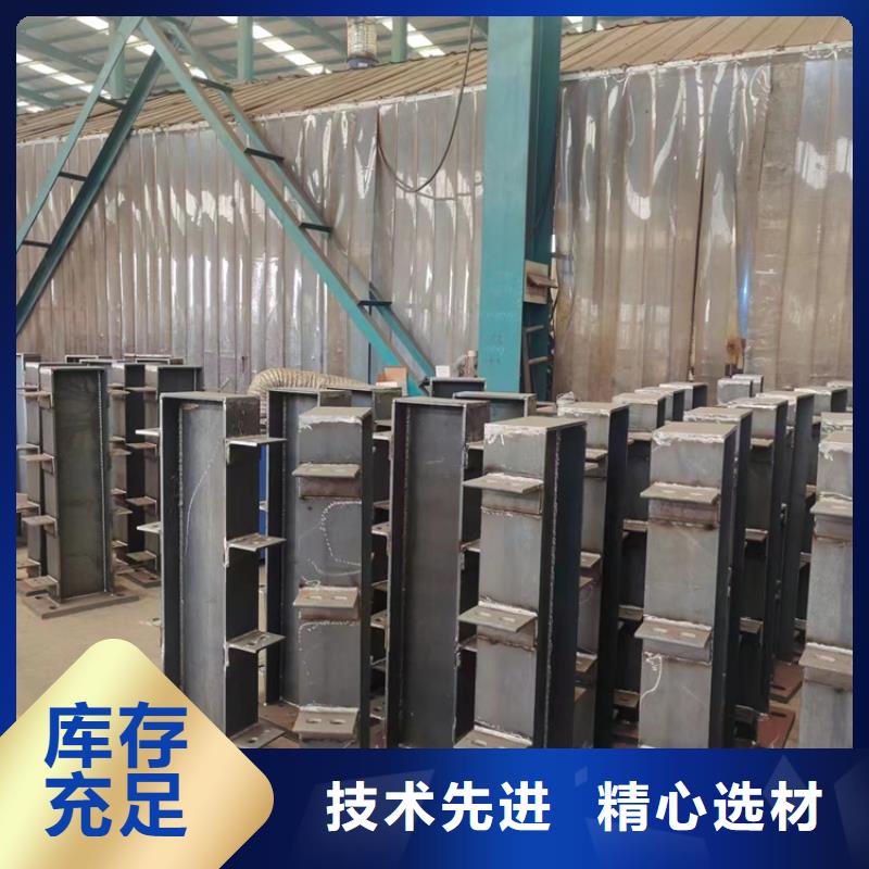灯光护栏镀锌喷塑防撞栏厂家质量过硬