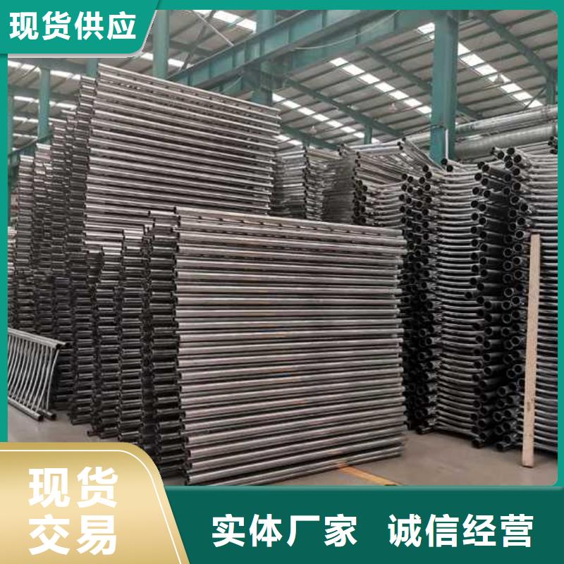 灯光护栏,防撞护栏本地厂家值得信赖