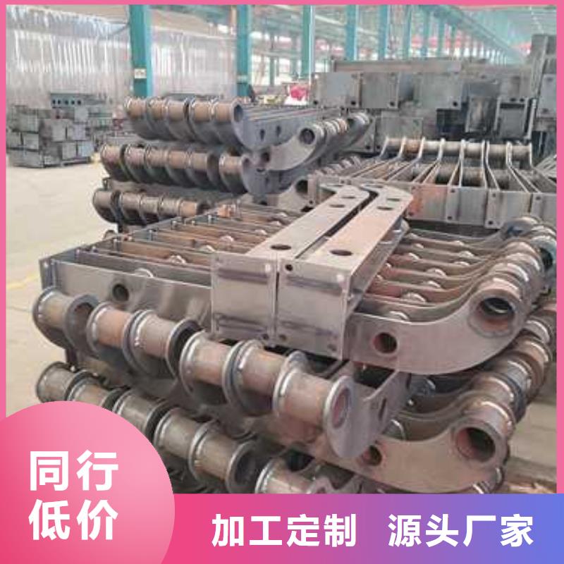 不锈钢碳素钢复合管护栏产地工厂