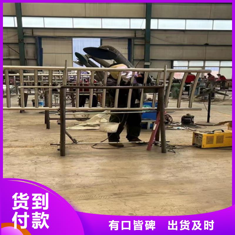  桥梁防撞护栏选择大厂家省事省心