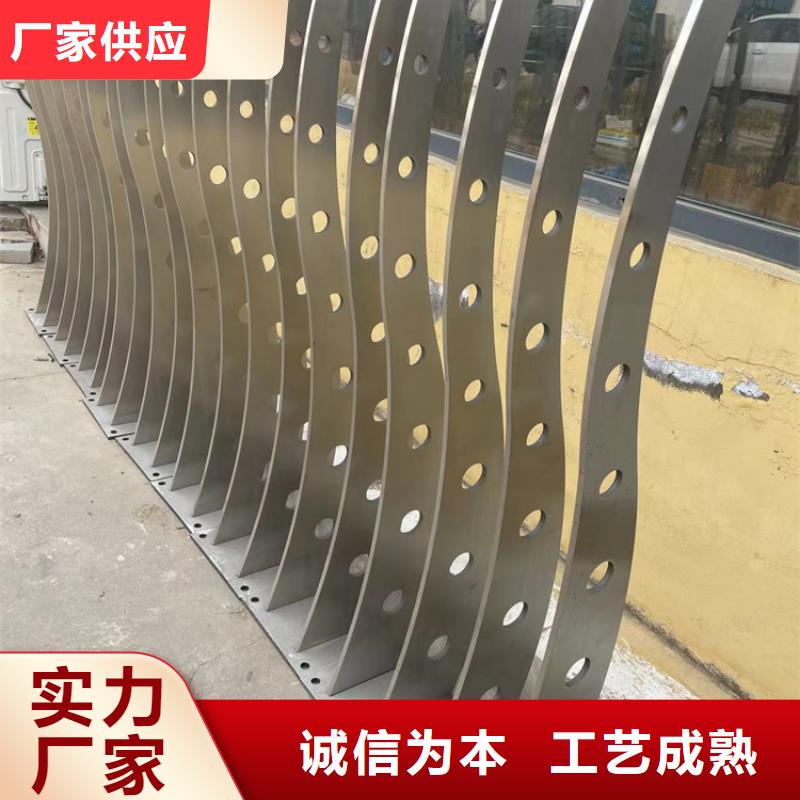 道路护栏,钢丝绳护栏厂可零售可批发