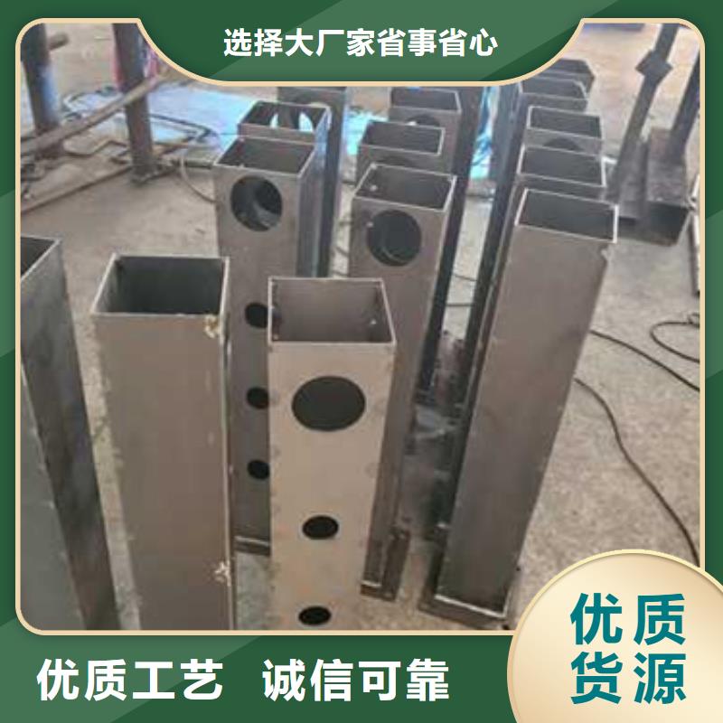 天桥栏杆线条优美