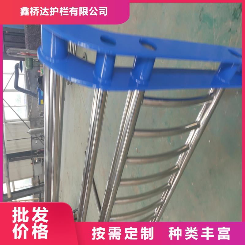 护栏【镀锌波形护栏】好产品不怕比