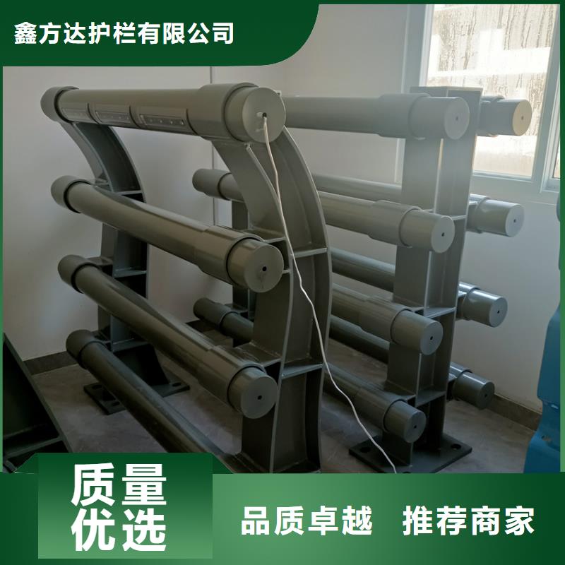  护栏质检合格出厂