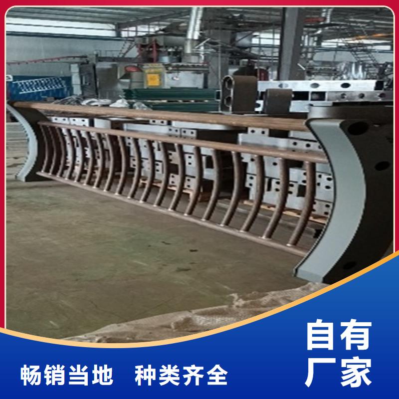  护栏质检合格出厂