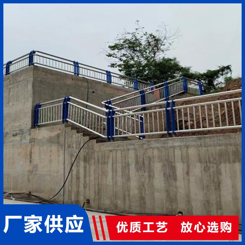 道路护栏,防撞桥梁护栏实力厂家