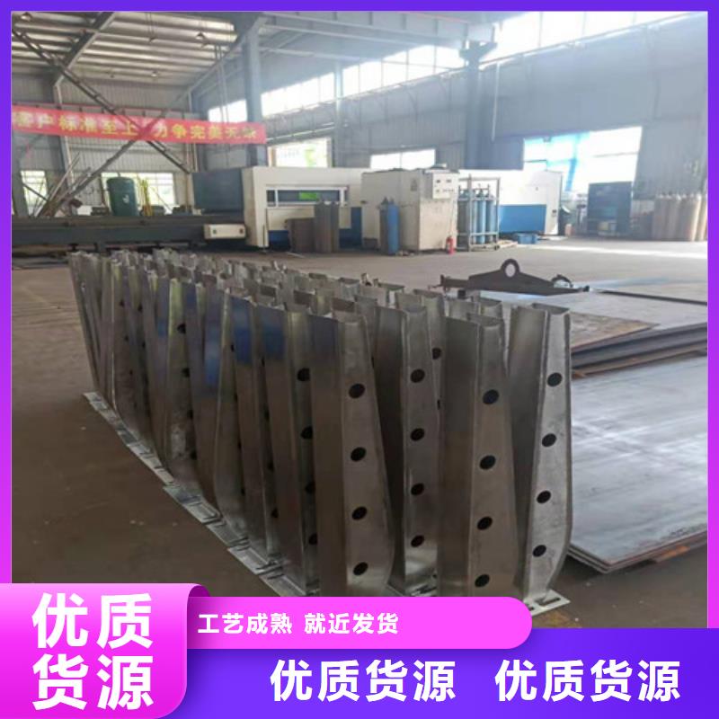 防撞护栏,国道抗冲击围栏用品质赢得客户信赖