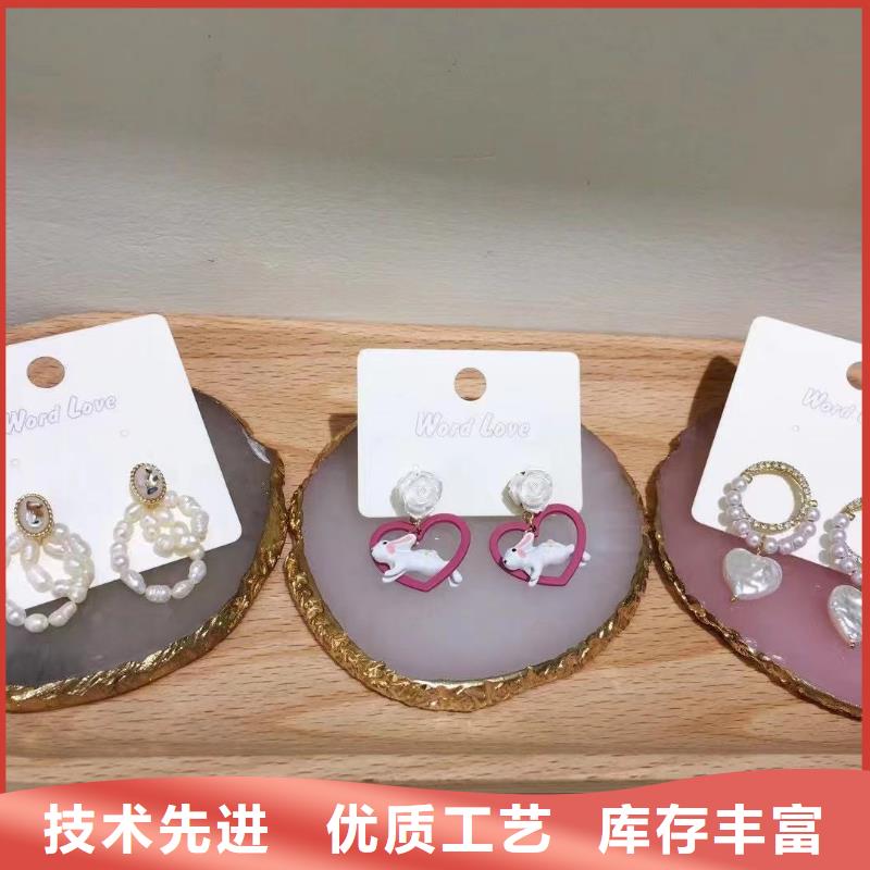 【word love 围巾批发源头实体厂商】