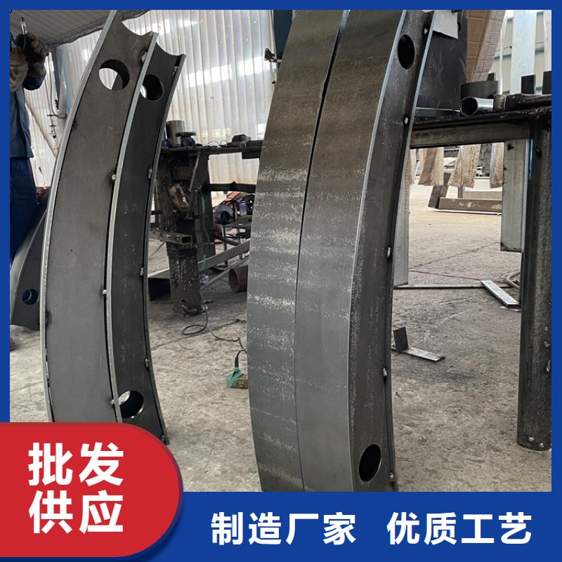 201不锈钢复合管护栏,不锈钢桥梁护栏设计合理