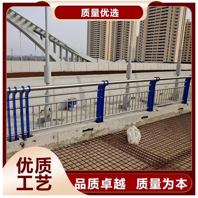 道路防撞护栏_镀锌波形护栏大量现货供应