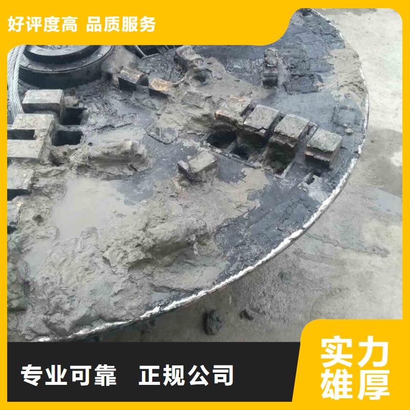 潜水员服务水下砌墙实力团队