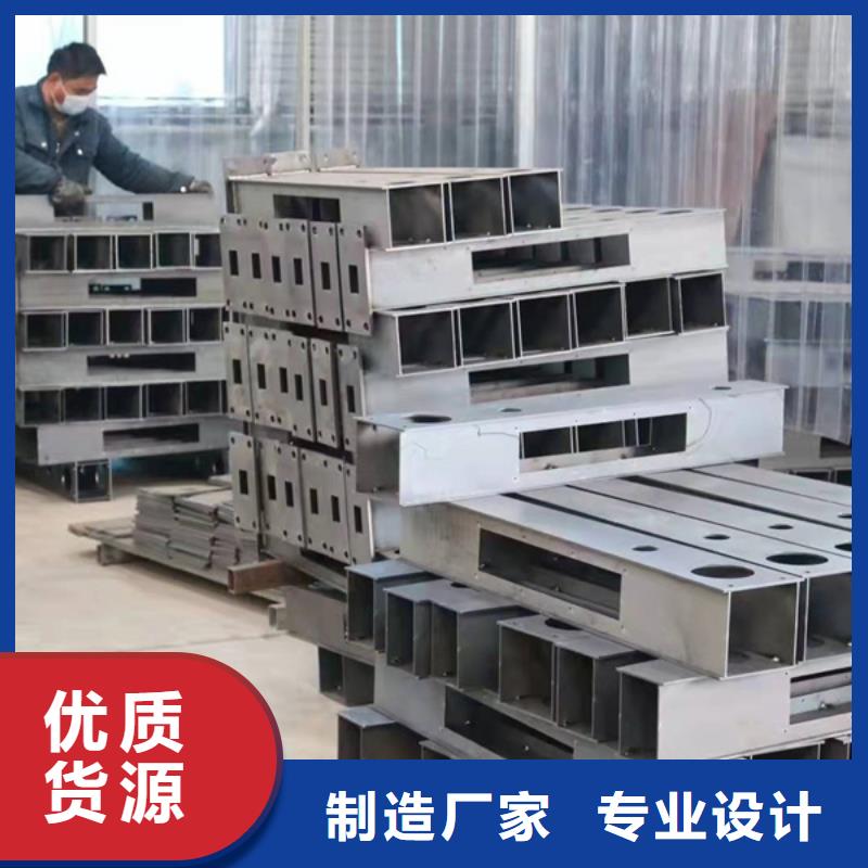 灯光护栏钢板立柱海量货源