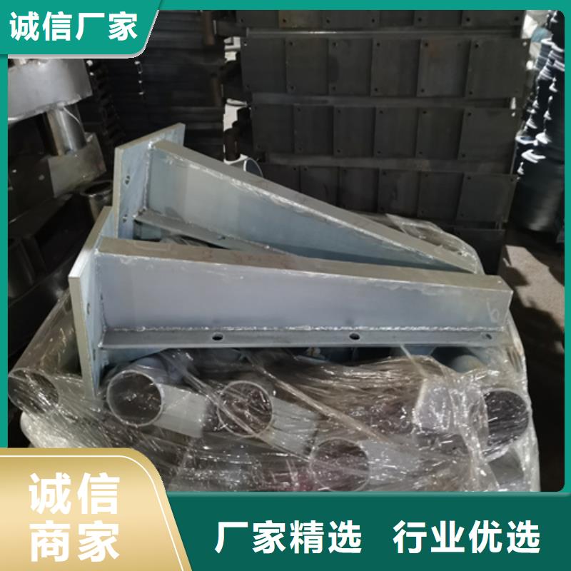 护栏立柱_镀锌波形护栏发货及时