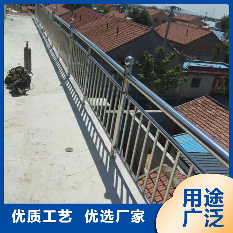 护栏畅销当地
