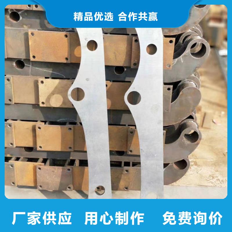 采购价格高速防撞镀锌管护栏安装